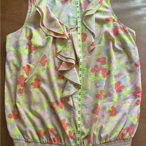 Lane Bryant Sleeveless Floral Ruffle Neck Blouse Size 20 Smocked Hem - Picture 4 of 5